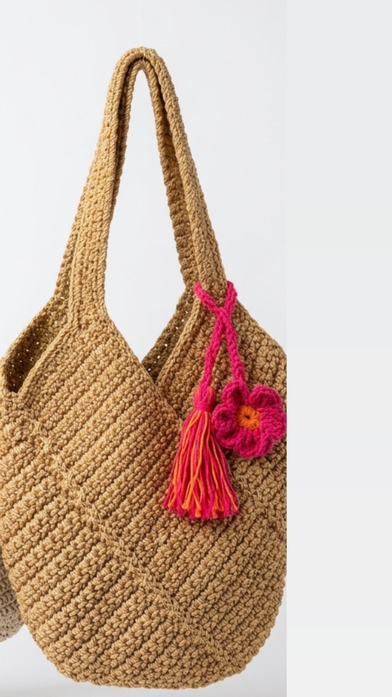 Lyaal macrame bag