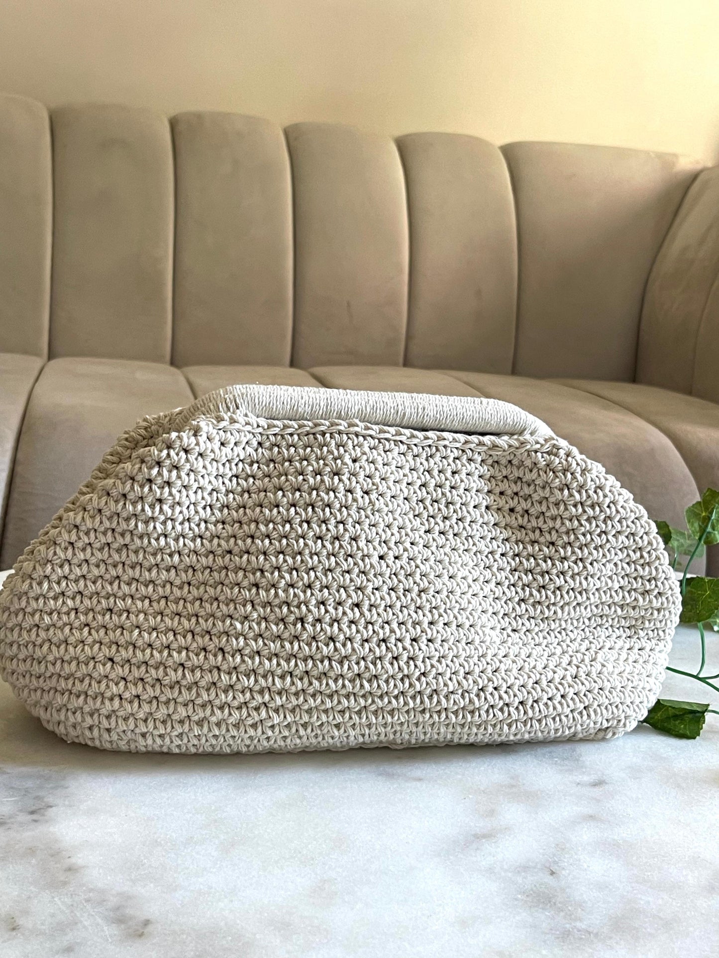 Lily clutch off-white