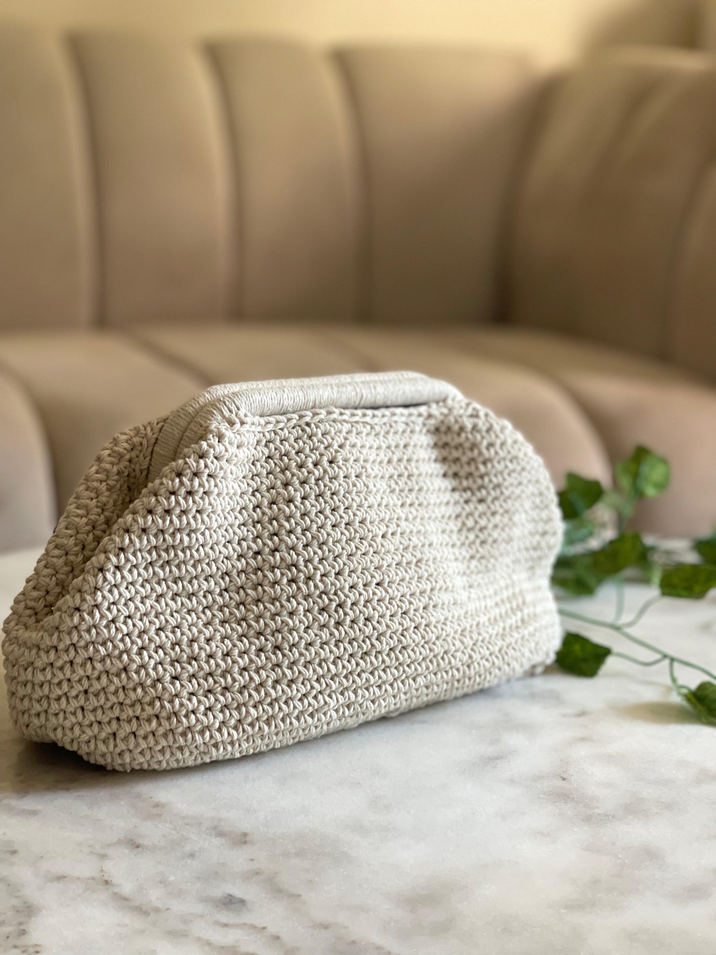 Lily clutch off-white